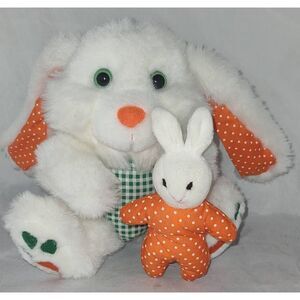 Avon Products Giggly Sounds Mommy Rabbit White Color w/Baby Bunny 9" Plush Teste